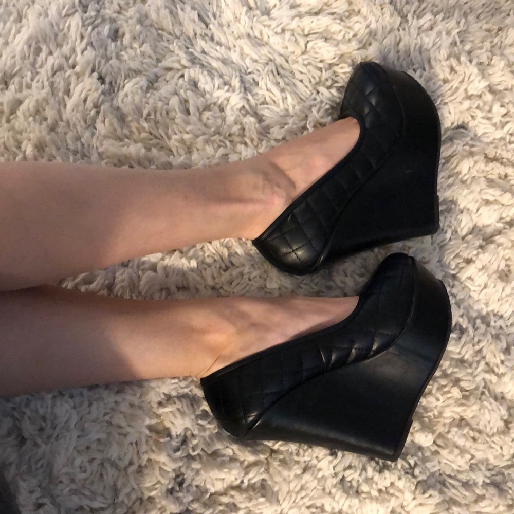 Black wedges size 6 1/2